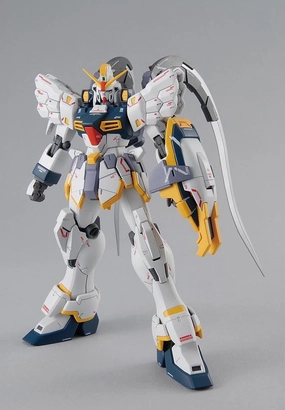 Gundam 1/100 MG Gundam Wing EW XXXG-01SR Gundam Sandrock Model Kit Showcase Piece