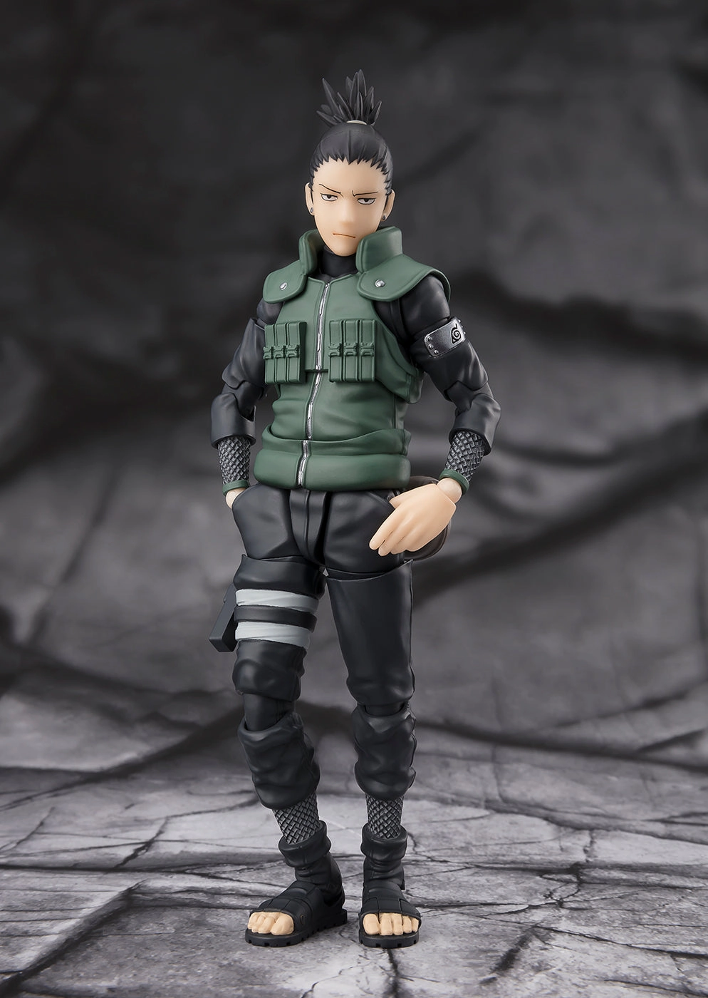 S.H. Figuarts Naruto Shippuden Shikamaru Nara (Brilliant Strategist) Action Figure Exhibition Ready